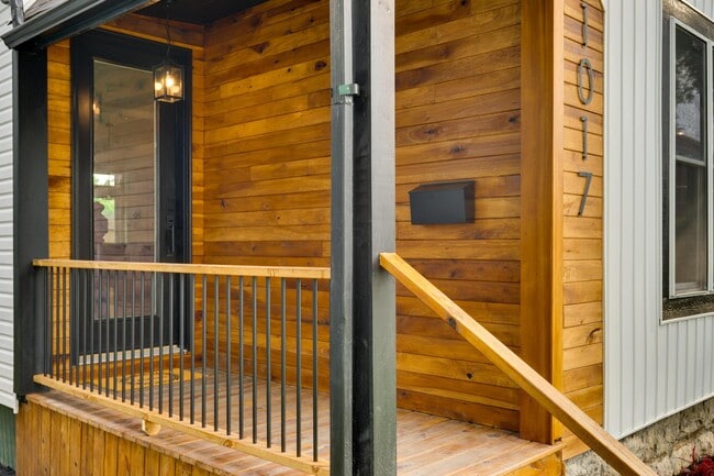 Photo - 1017 Madison Ave