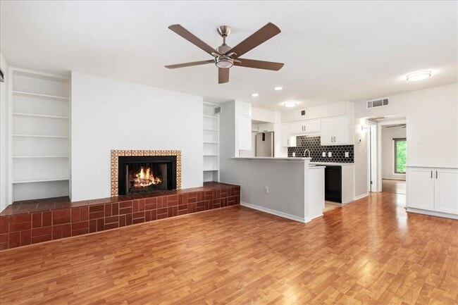 Photo - 505 W 7th St Unit 313