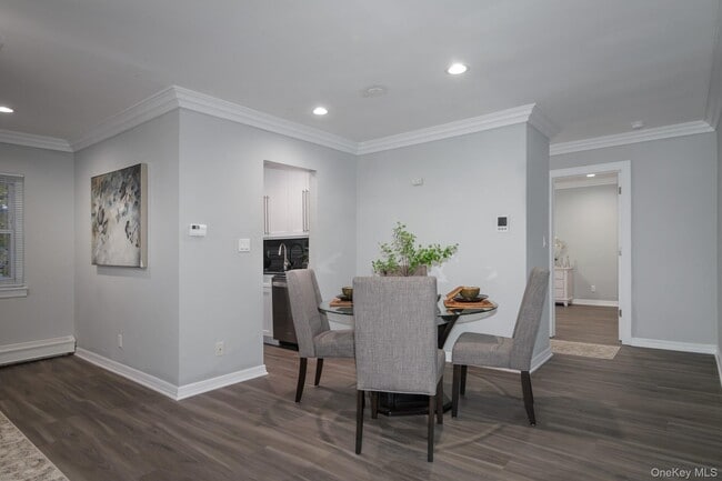 Photo - 92 S Clinton Ave Unidad 4C