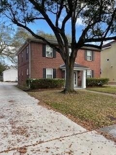 135 Atherton Dr