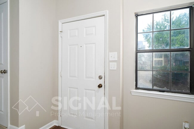 Photo - 1223 Magnolia Pl
