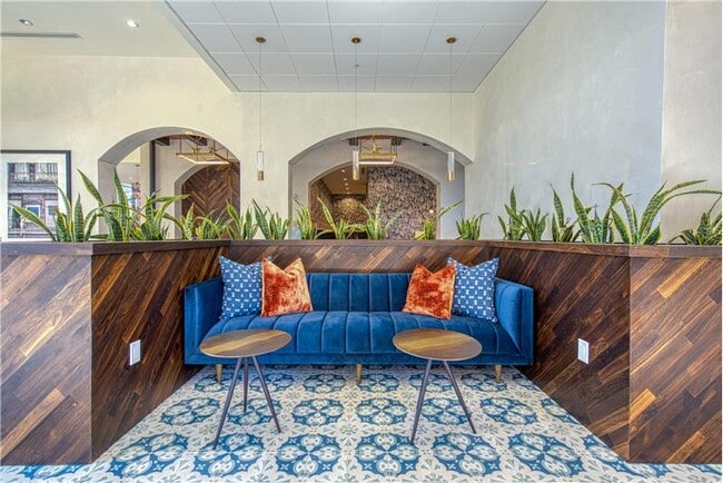 Photo - 702 E 11th St Unit S9-63