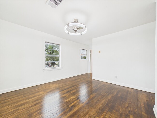 Photo - 2016 Dunlavy St Unit 3