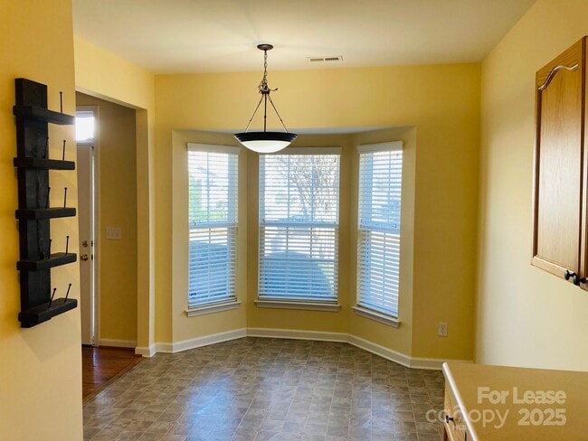 Photo - 7920 Mariners Pointe Cir