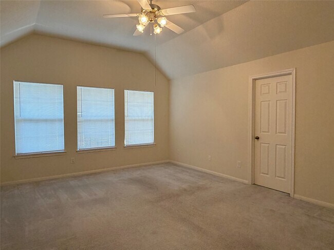 8922 Benning Dr