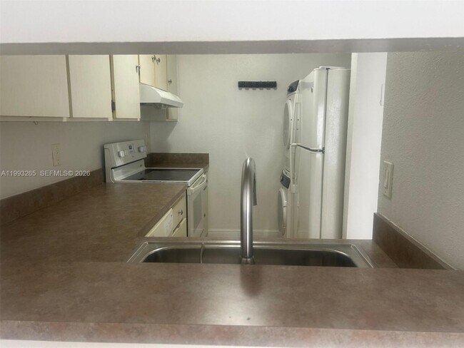 Photo - 3748 N University Dr Unit A-8