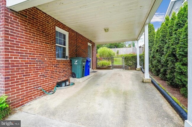 Photo - 6124 12th Rd N