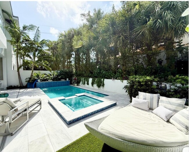 Photo - 402 Ocean One Ln