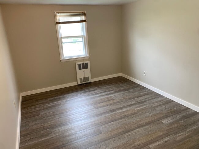 Photo - 99 Mainsville Rd Unit Apt 2