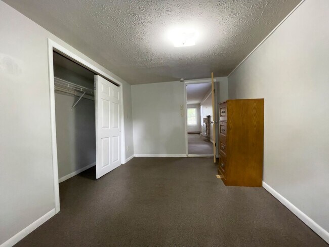 Photo - PRELEASING for AUGUST! Close to Campus Unit 1515 Apt. B