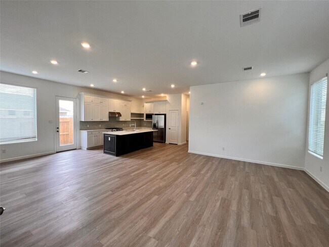 Photo - 27023 Golden Isle Ln