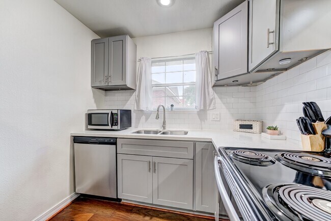 Photo - 2720 Truxillo St Unit 4