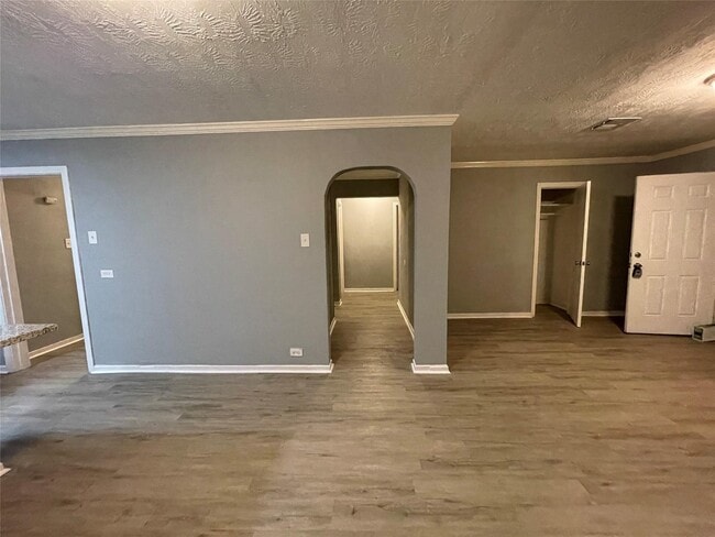 Photo - 2330 Cedar Dr