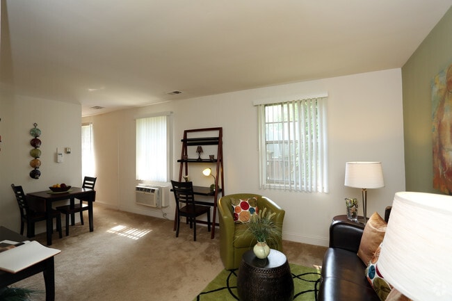 411 SF 1 Bedroom-Living Area