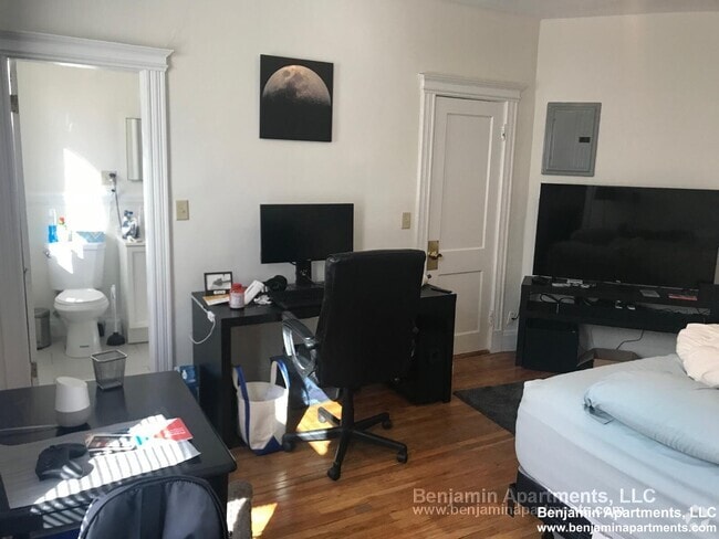 Building Photo - 74 Brainerd Rd Unit 17 Rental