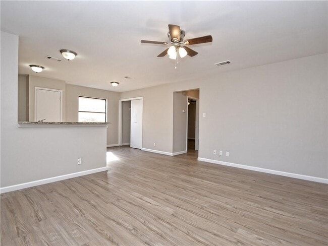 Photo - 5502 Rose Hill Cir