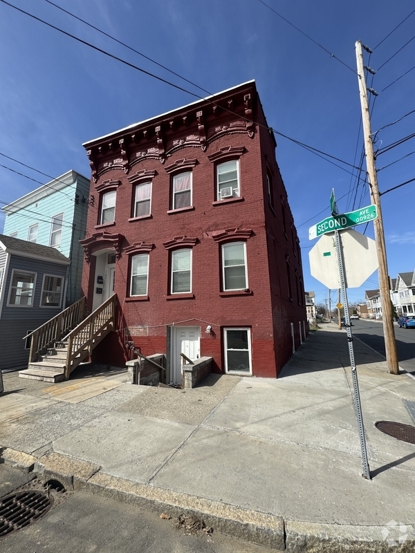 Building Photo - 167 Second Ave Rental