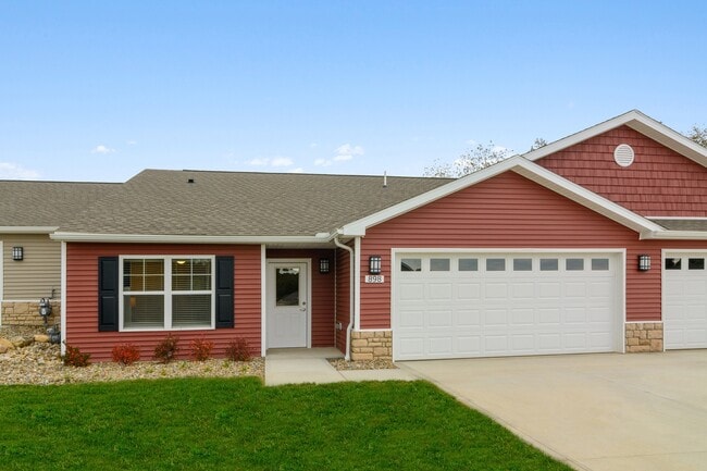 Building Photo - Redwood Mansfield Rental