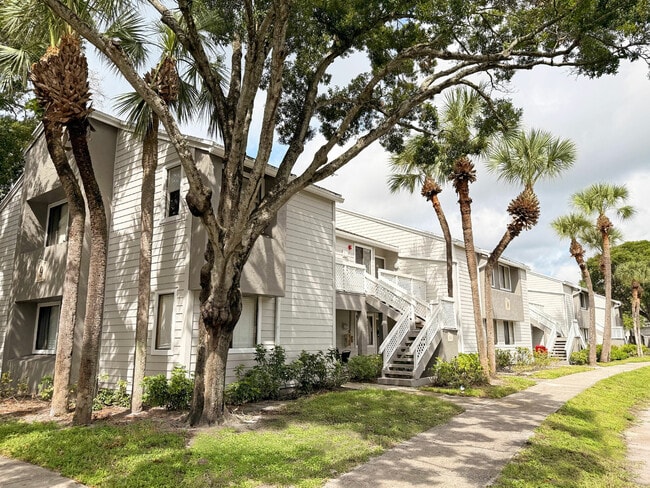 Building Photo - Advenir at La Costa