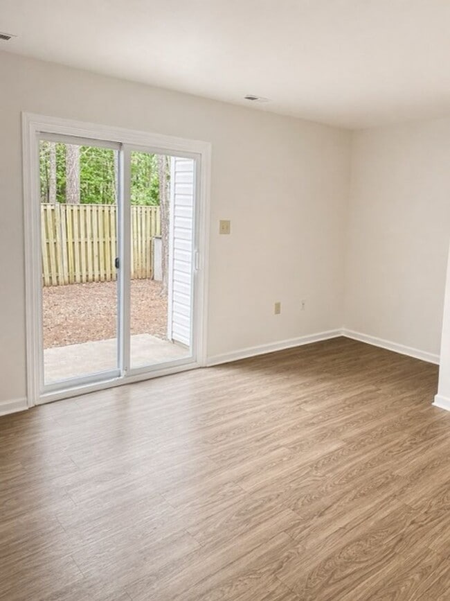 Photo - 45264 Woodstown Way