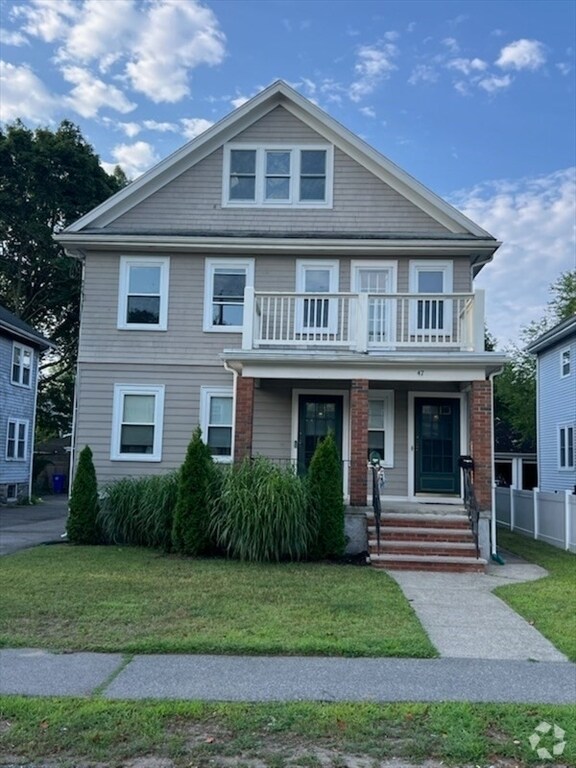 Building Photo - 47 Dyer Ave Unit 2 Rental