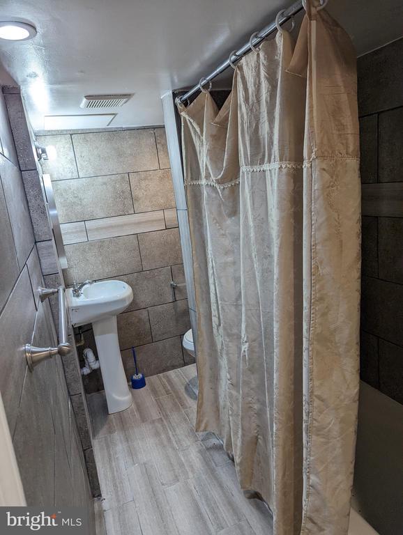 Photo - 9033 Old Court Rd