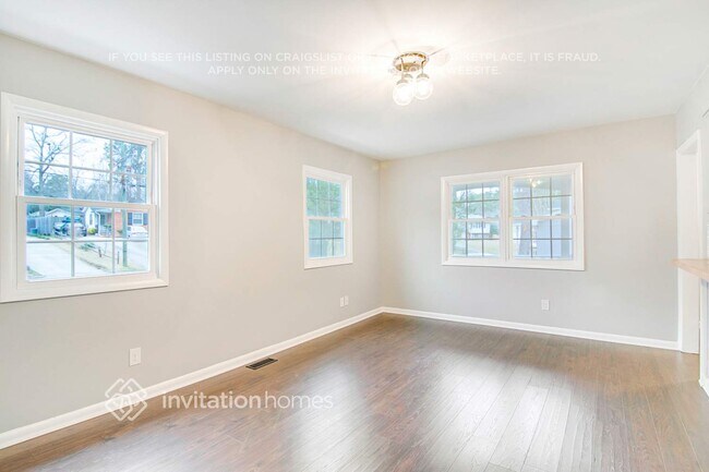 Photo - 1100 Chatham Ln