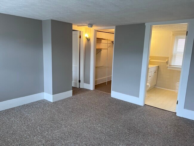 Photo - 17 Elm St Unit 3