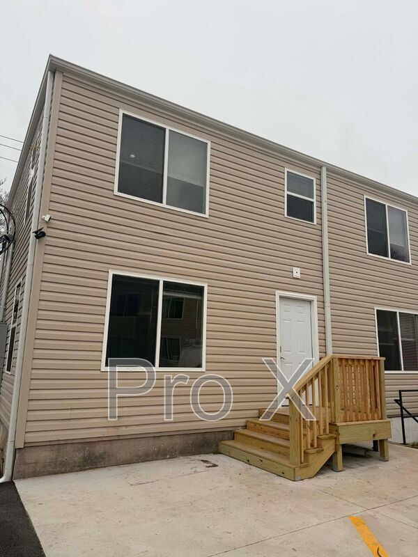 Photo - 117-121 S Byers Apartments Unit 121 S Byers 105