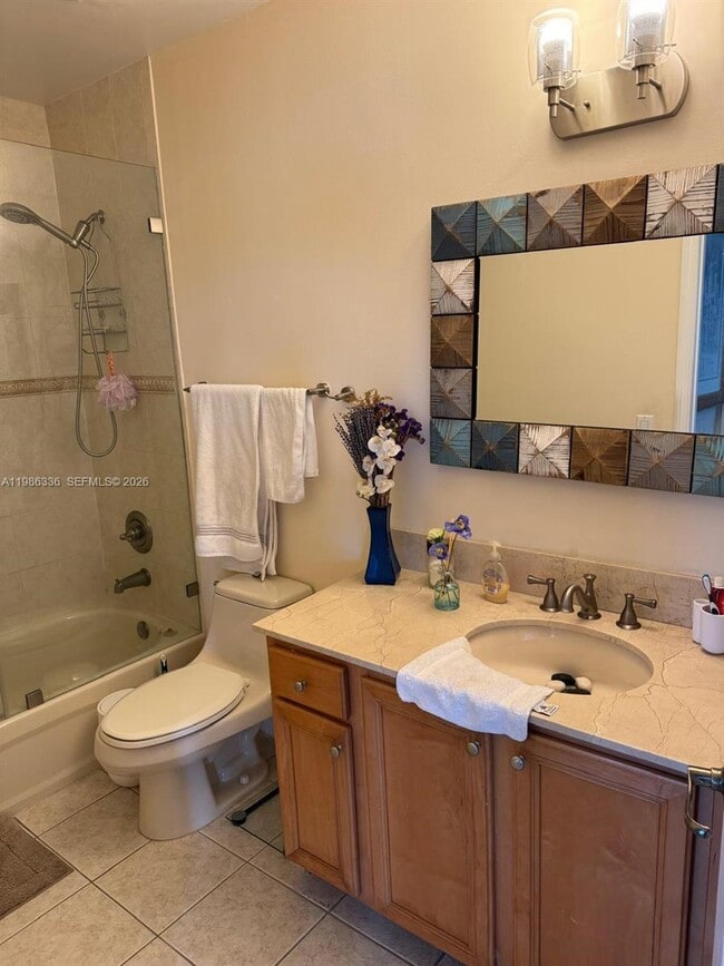 Photo - 5271 SW 8th St Unidad 405