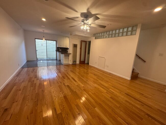 Photo - 2912 11th St Unit 3