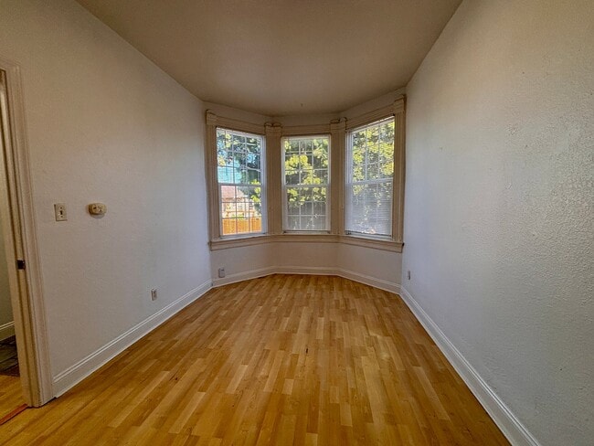 Photo - 1941 Chestnut St