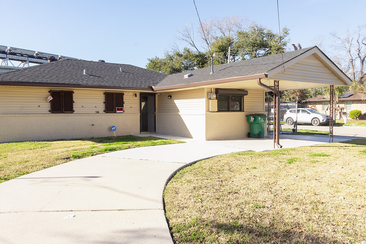 Photo - 900 Barnes St (Bridge City, LA)