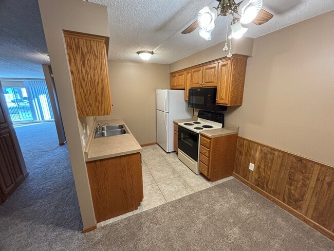Elmwood Apartments