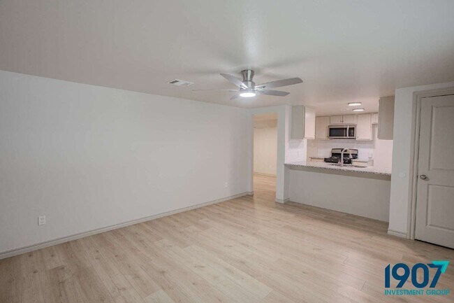 Photo - 8604 Brookline Ave