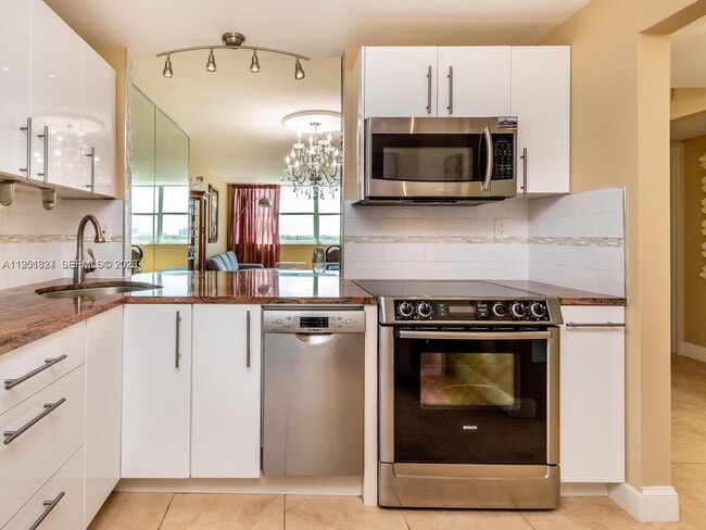 1410 S Ocean Dr Unit 905