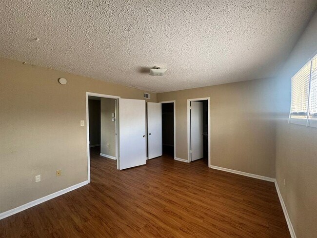 Photo - 3102 Atkinson Ave