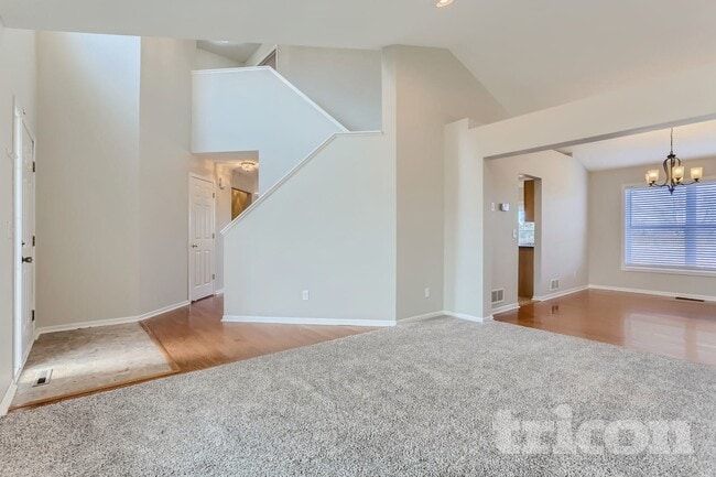 Photo - 10065 42nd St NE