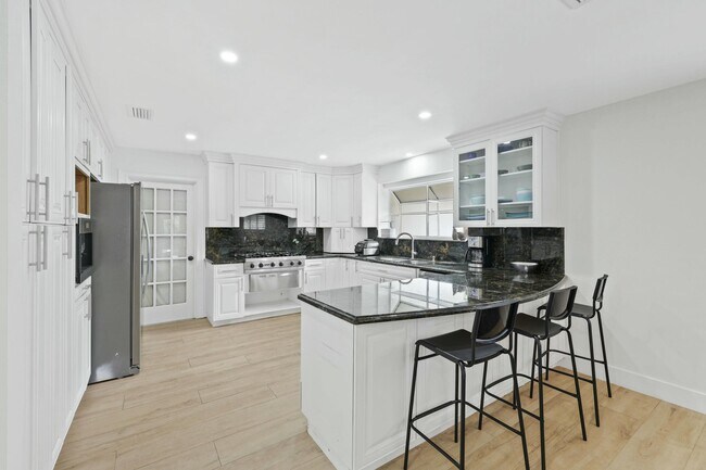 Photo - 486 NW 1st St House