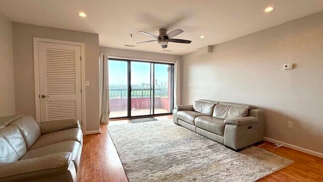 Photo - 3920 Mystic Valley Pkwy Unit 1105