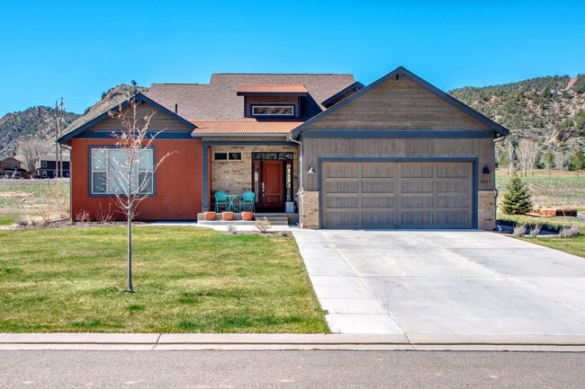 3 Bedroom 2 Bathroom Ranch Style Home in I... - 3 Bedroom 2 Bathroom Ranch Style Home in I...