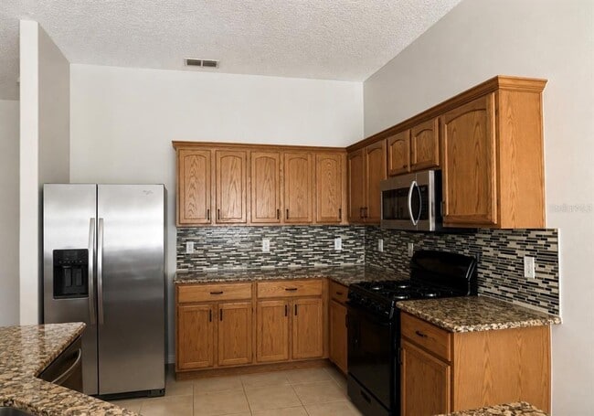 Photo - 227 Pamona St