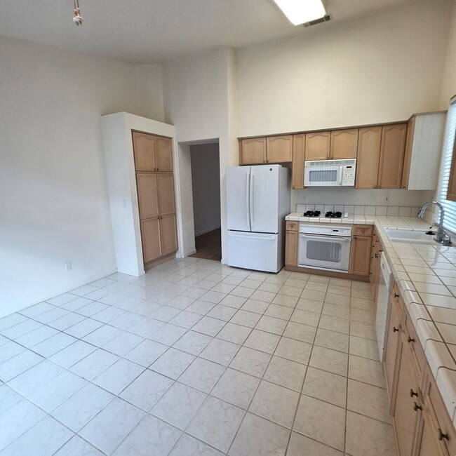 Photo - Clayton Single Story 3bd/2ba - Bright open living w/new flooring