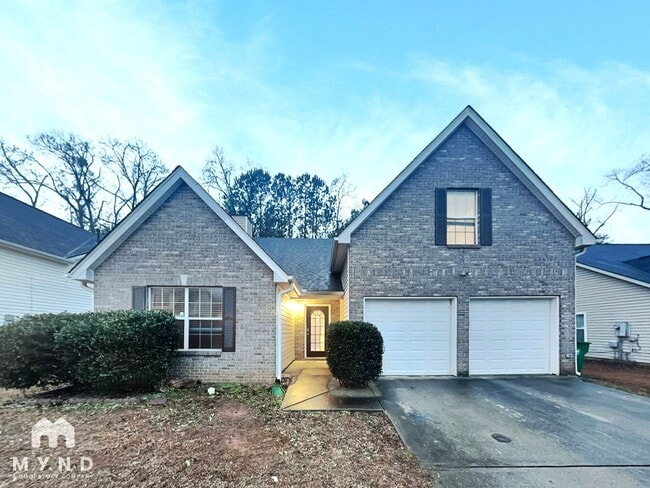 Building Photo - 3063 Dogwood Ave