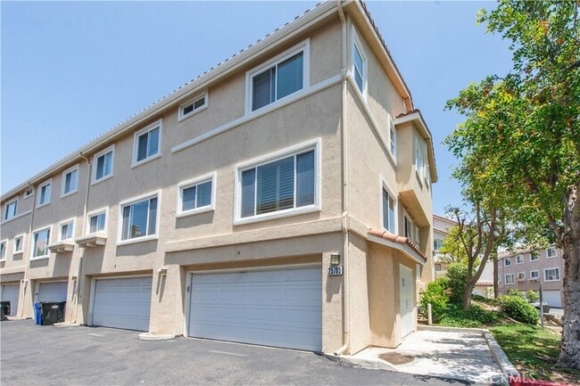 Photo - 25725 Armstrong Cir