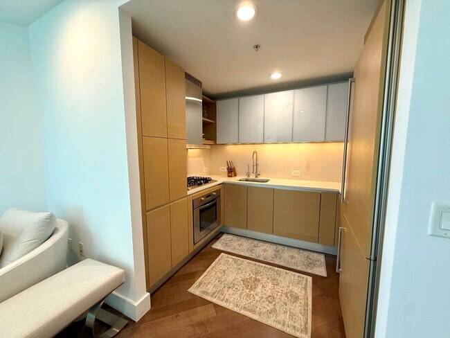 Photo - 77 Hudson St Unit 2702