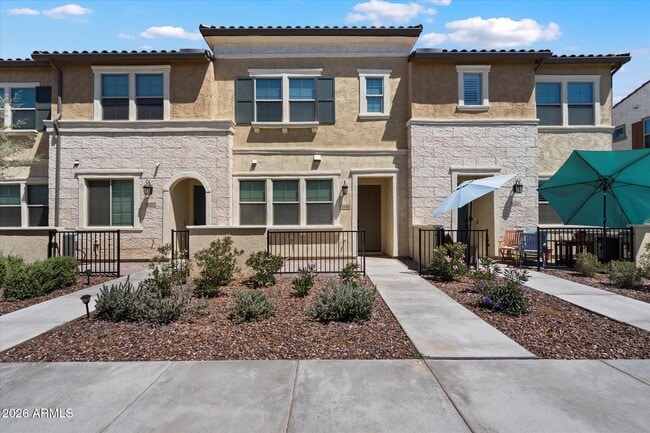 Building Photo - 1823 E Chelsea Ln