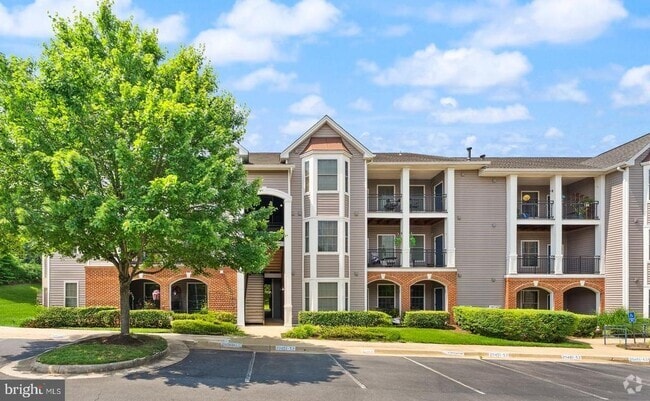 Building Photo - 20453 Chesapeake Square Unit 103 Rental