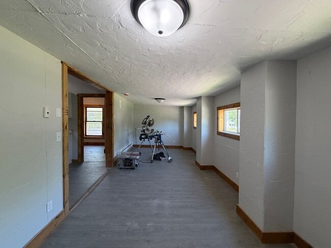 Photo - 317 Earl St Unit Upper
