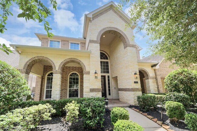 Photo - 1715 Gladden Way